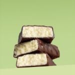 Enervit EnerZona Snack Barretta Proteica con Cocco Ricoperta di Cacao Senza Glutine
