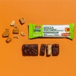Enervit Enerzona Snack Barretta Proteica con Arachidi e Caramello Salato 33g
